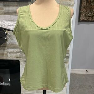 Lucy Active Wear.‎ Green Size (732)
